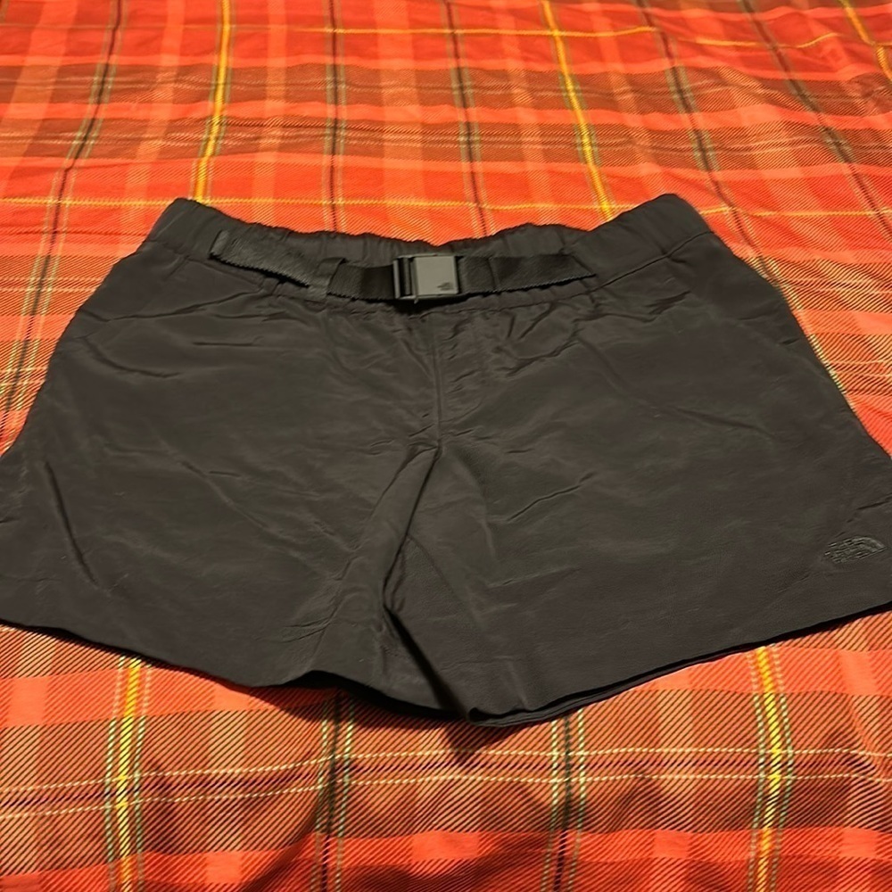 womens north face shorts sz m new